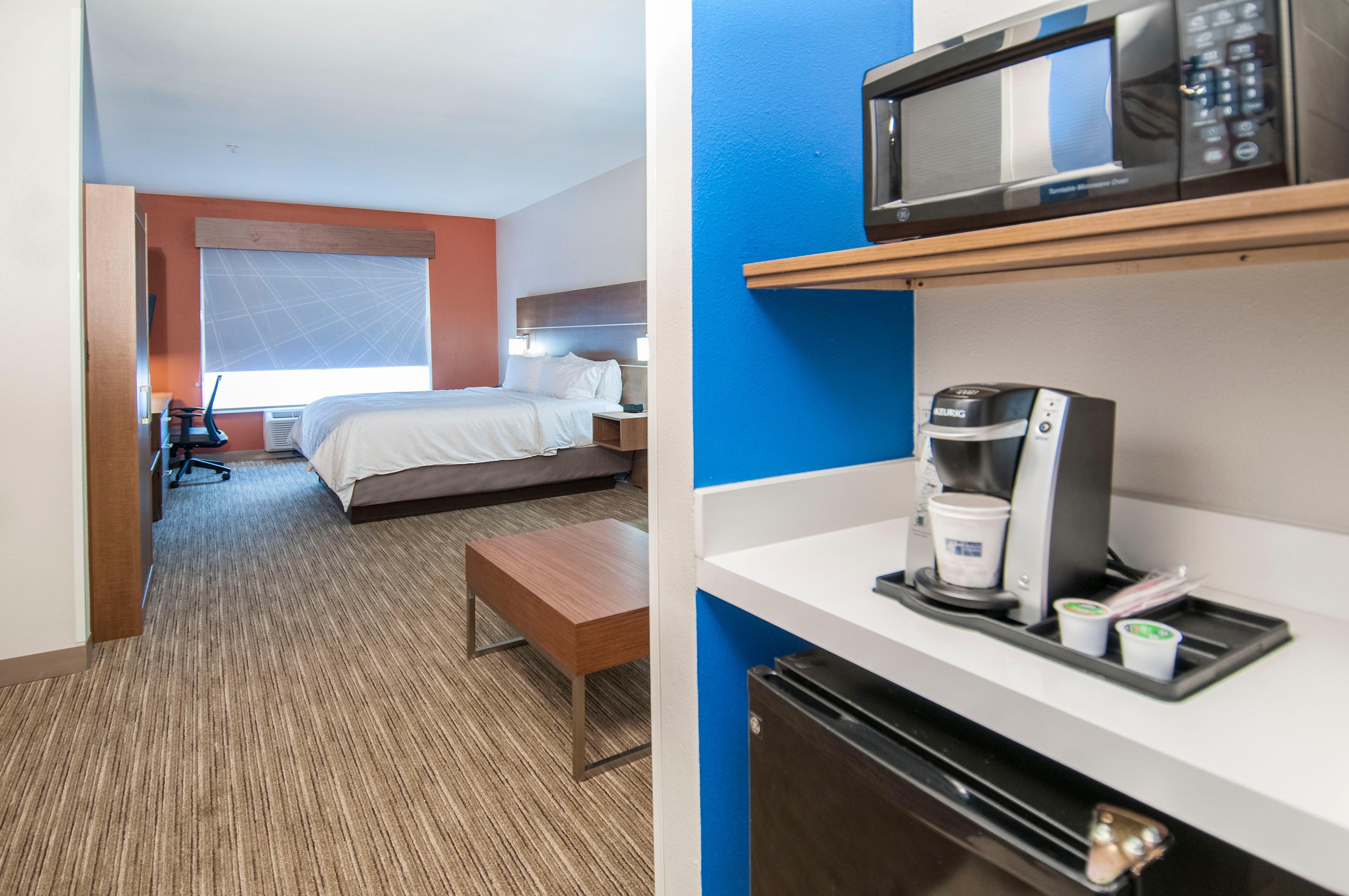 Holiday Inn Express Hotel & Suites Biloxi- Ocean Springs By Ihg Exterior photo